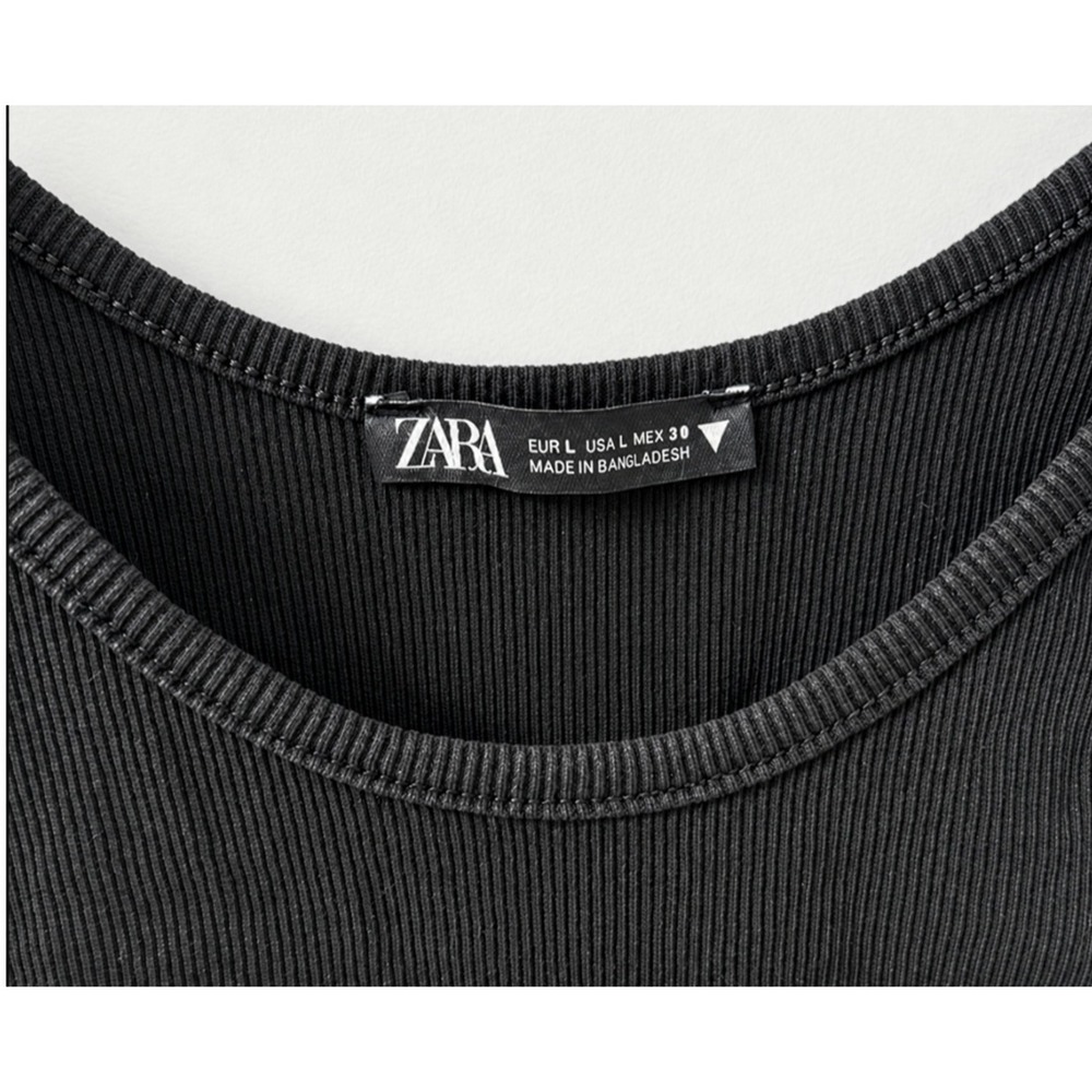 Zara Woman's Black Basic Ribbed Knit Crew Neck Crop Tank Top Size Large Staple - Picture 3 of 3